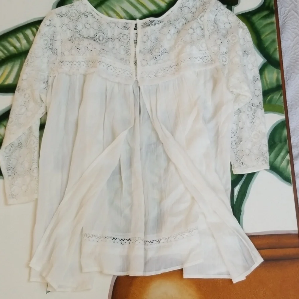 Ungee USA Longsleeve gauze & lace white top blouse - Picture 4 of 8